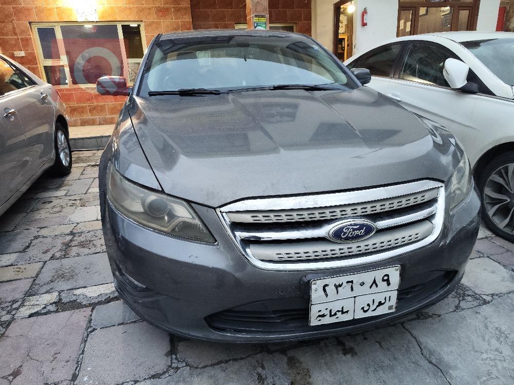 Ford Taurus